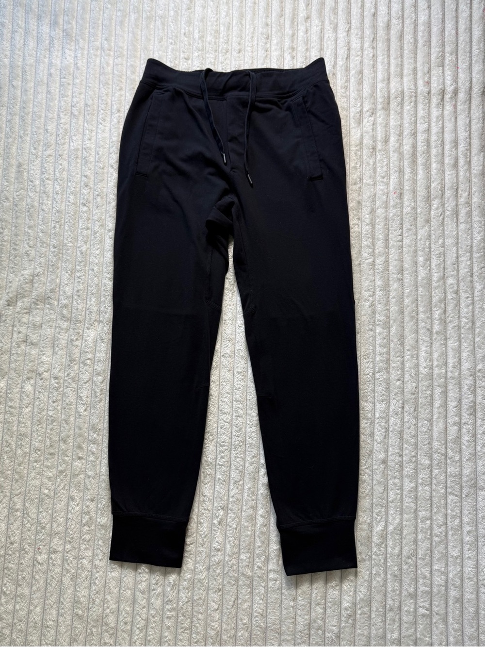 Lululemon Men's Black Jogger Pants L Waist Tapered Leg Pockets Activewear